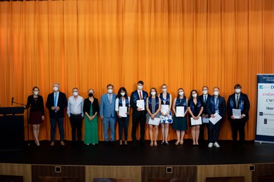 The graduates of the 2021 class "Jürgen Habermas" together with Professors of the European Law School Network
